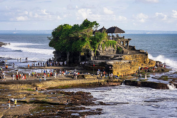 Layanan Yogz Travel 2 Round trip
